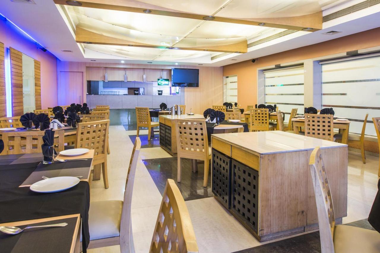 מומביי Sukh Hotel מראה חיצוני תמונה