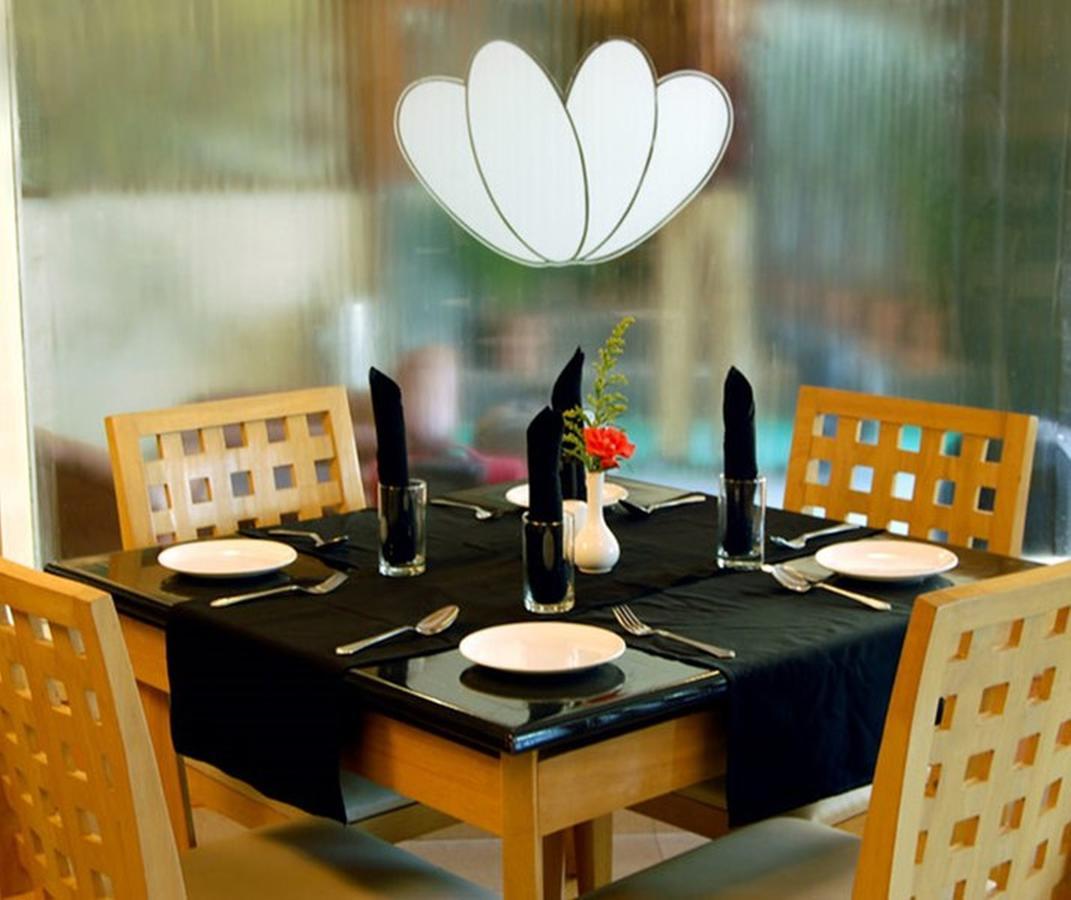 מומביי Sukh Hotel מראה חיצוני תמונה