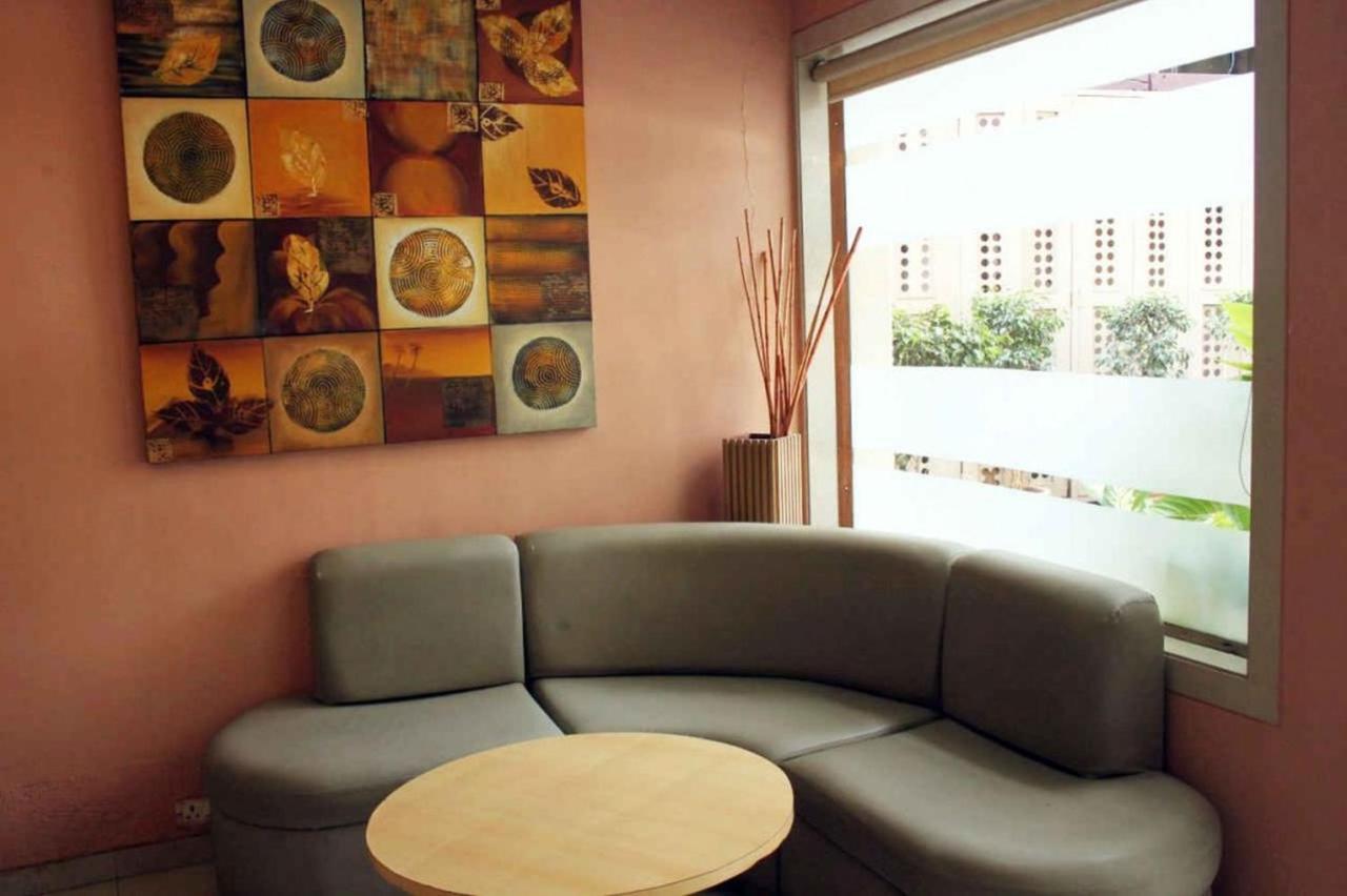 מומביי Sukh Hotel מראה חיצוני תמונה