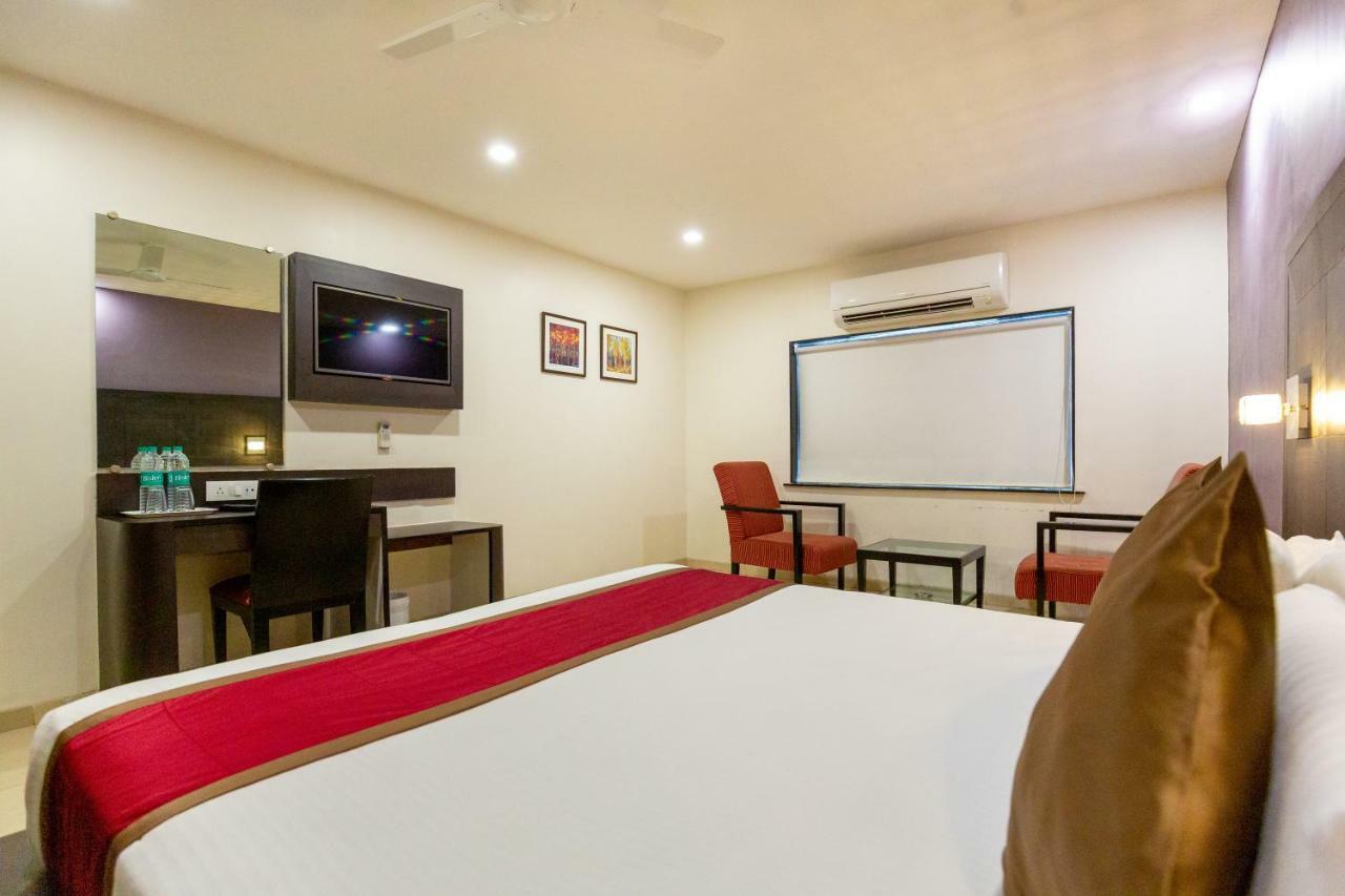 מומביי Sukh Hotel מראה חיצוני תמונה