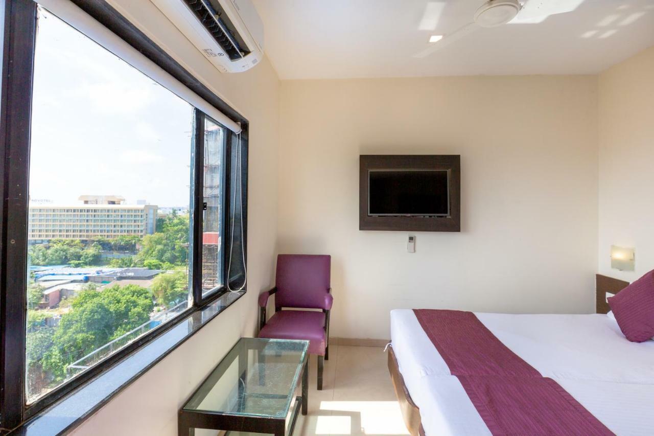 מומביי Sukh Hotel מראה חיצוני תמונה